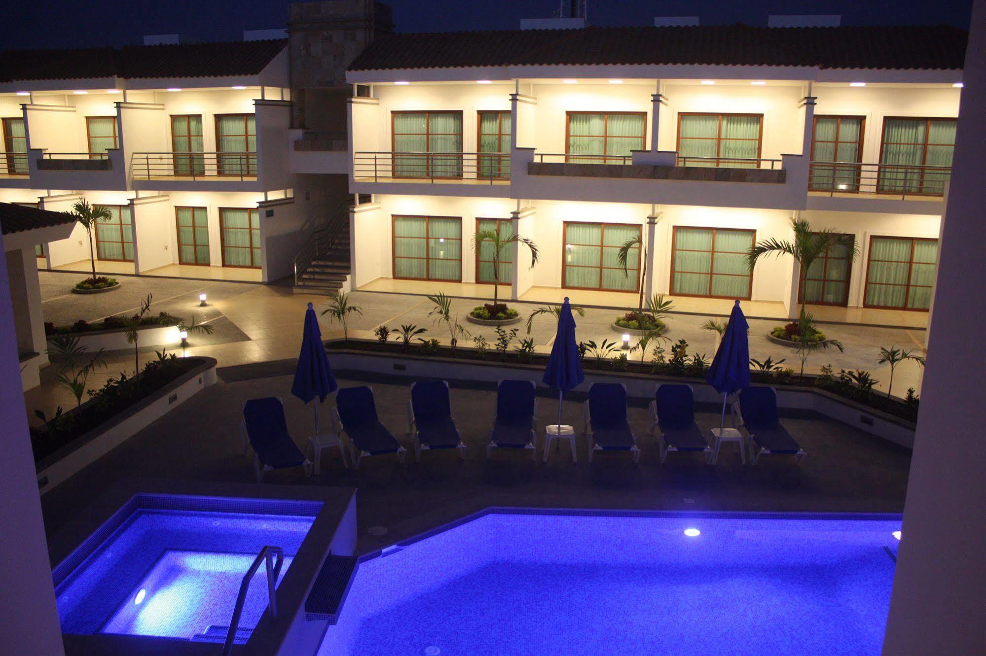 Marena Suites & Apartments Mazatlán Exterior foto